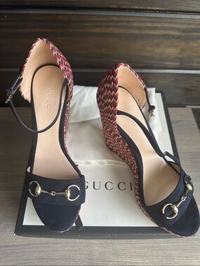 Gucci Navy Suede & Multicolor Woven Wedge Sandals
